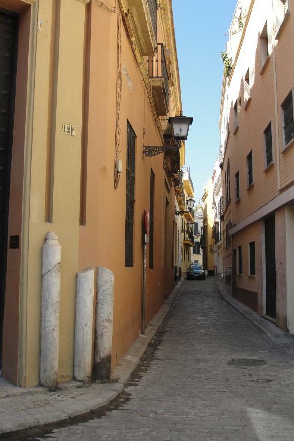 Mar2 - Las Columnas De Adriano Seville Exterior photo